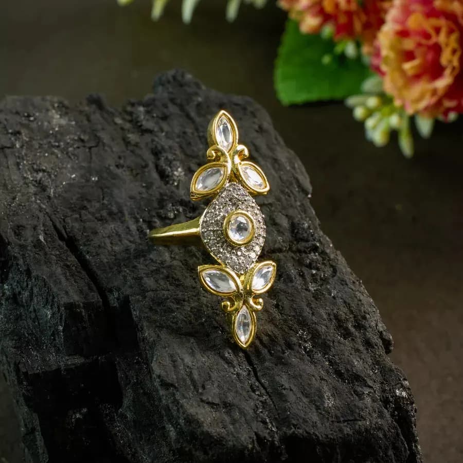 Luxe Kundan Radiance