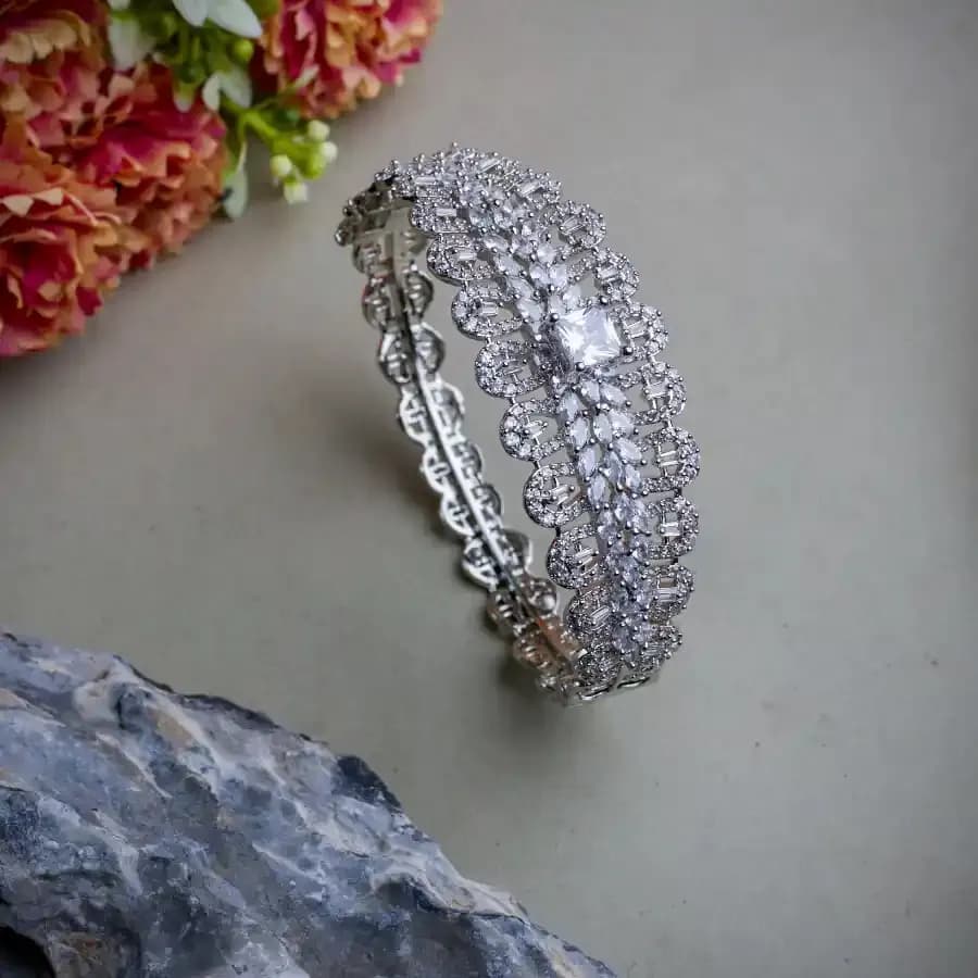 Radiant Glamour Bracelet