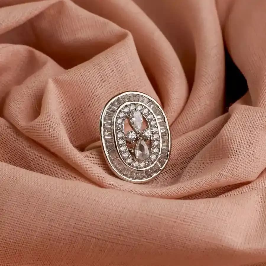 Chic Oval Cubic Zirconia Ring