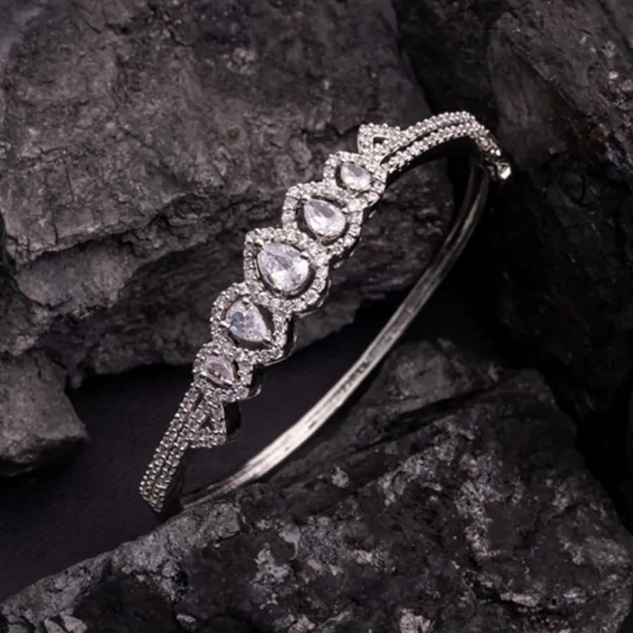 Glistening Teardrop Elegance Bracelet