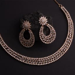 Chic Rose Gold Pendant Earring Set 1