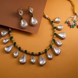 Emerald Elegance Bridal Jewelry Set 1