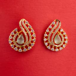 Gleaming Emerald Swirl Earrings 1