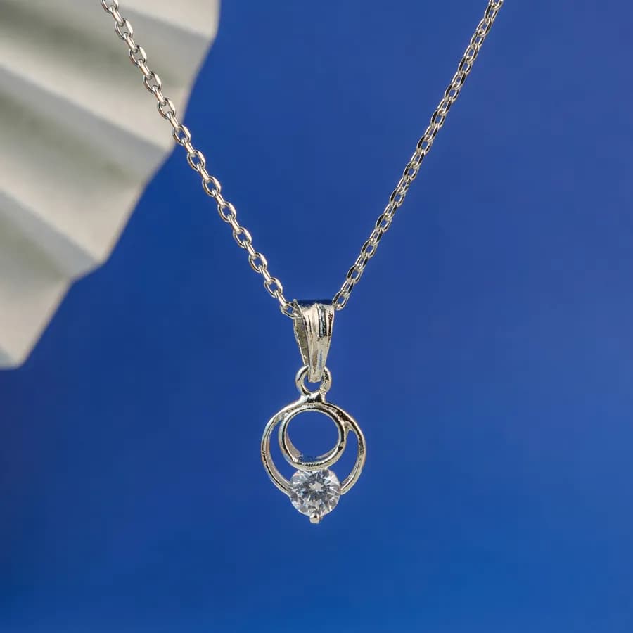 Endless Elegance Pendant Necklace
