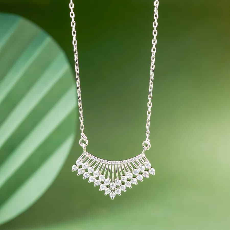 Chic Fan-Shaped Diamond Pendant Necklace