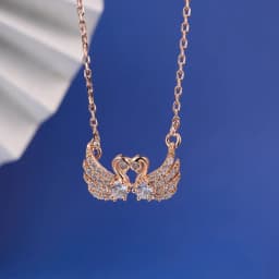 Elegant Swan Heart Pendant in Rose Gold 1