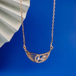 Gilded Elegance Leaf Necklace 1