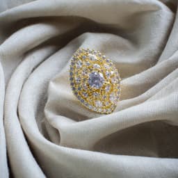 Elegant Gold Marquise Ring 1