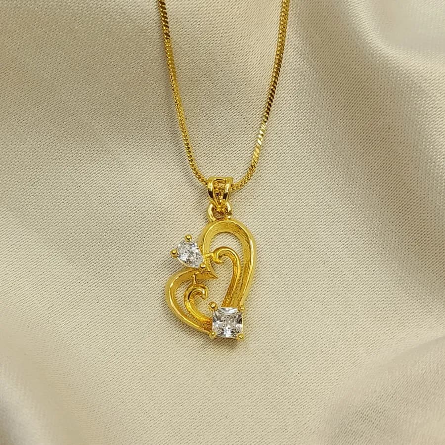 Charming Curved Heart Pendant in Gold