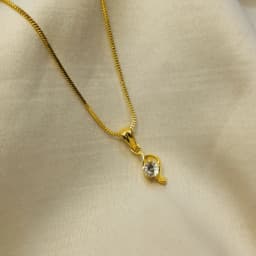Elegant Gold Sphere Necklace 1