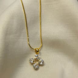 Chic Blooming Gold Necklace 1