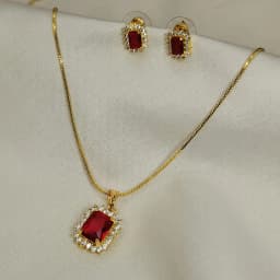 Glistening Ruby Charm Jewelry Set 1