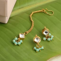 Elegant Turquoise and Gold Jewelry Ensemble 1