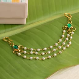 Floral Kundan Hair Adornment with Elegant Pearls 1