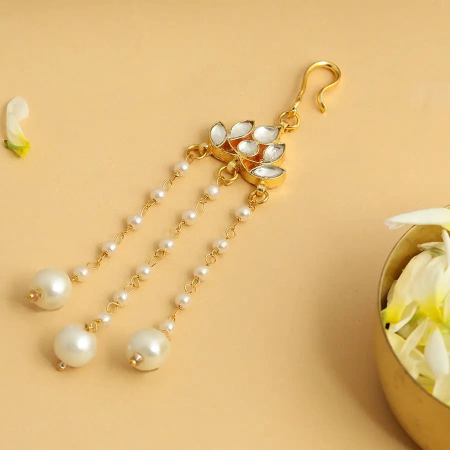 Elegant Pearl Adorned Hair Clip