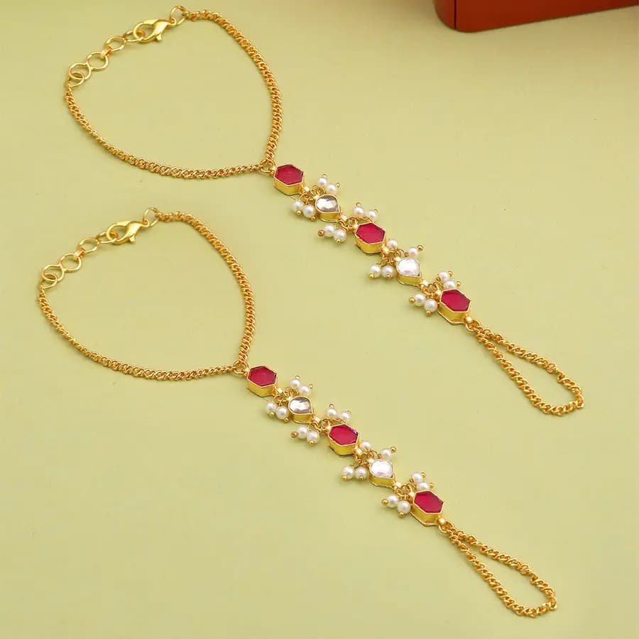 Elegant Coral Blossom Hand Adornment