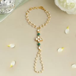Elegant Emerald Pearl Hand Accessory 1