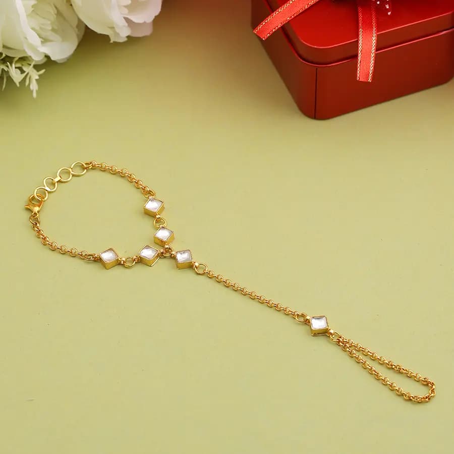 Elegant Gold Hand Adornment