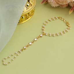 Elegant Gold Hand Accessory 1