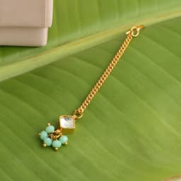 Emerald Elegance Maang Tikka 1