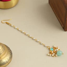 Celestial Elegance Maang Tikka 1