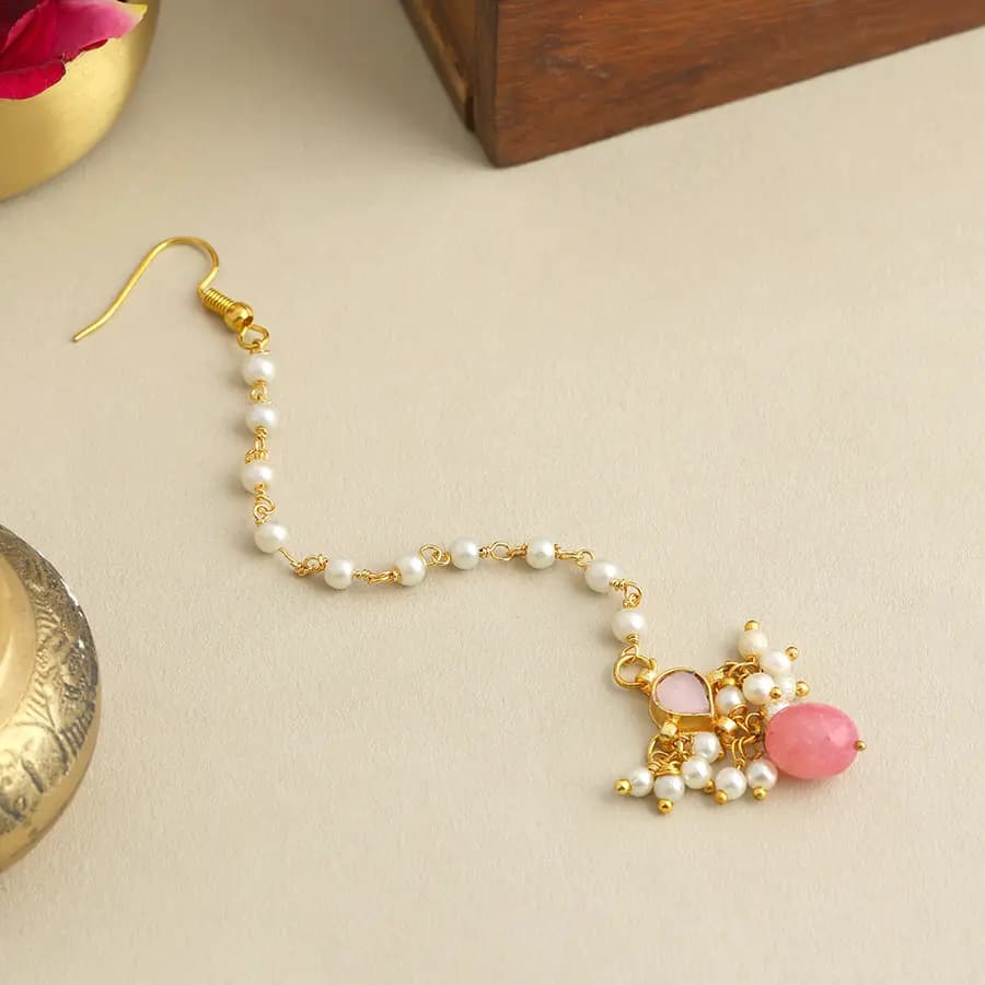 Blushing Pearl Maang Tikka