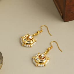 Elegant Kundan Dangle Earrings 1
