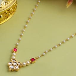 Elegant Pearl Drop Necklace 1