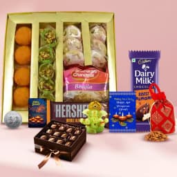 Festive Delight Sweet Hamper 1