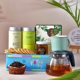 Amazing Tea Time Favorite Hamper for Mom 1