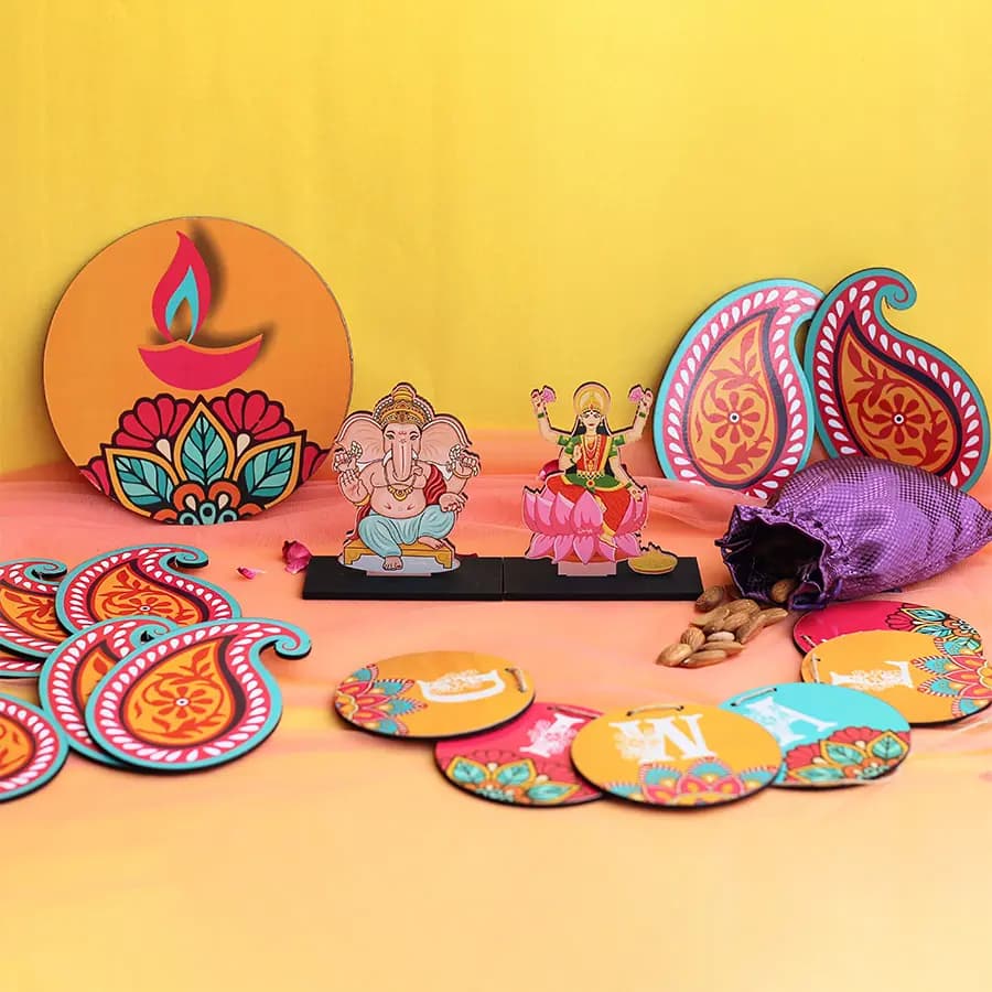 Hamper Of Divine Gifts N Joyful Delights