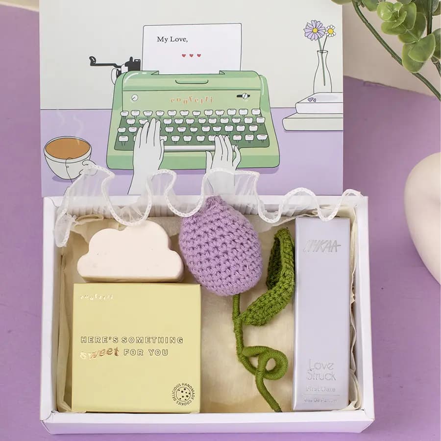 Fragrance N Floral Charm Gift Hamper