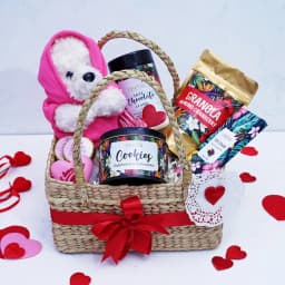 Irresistible Valentines Chocolates Gift Hamper 1