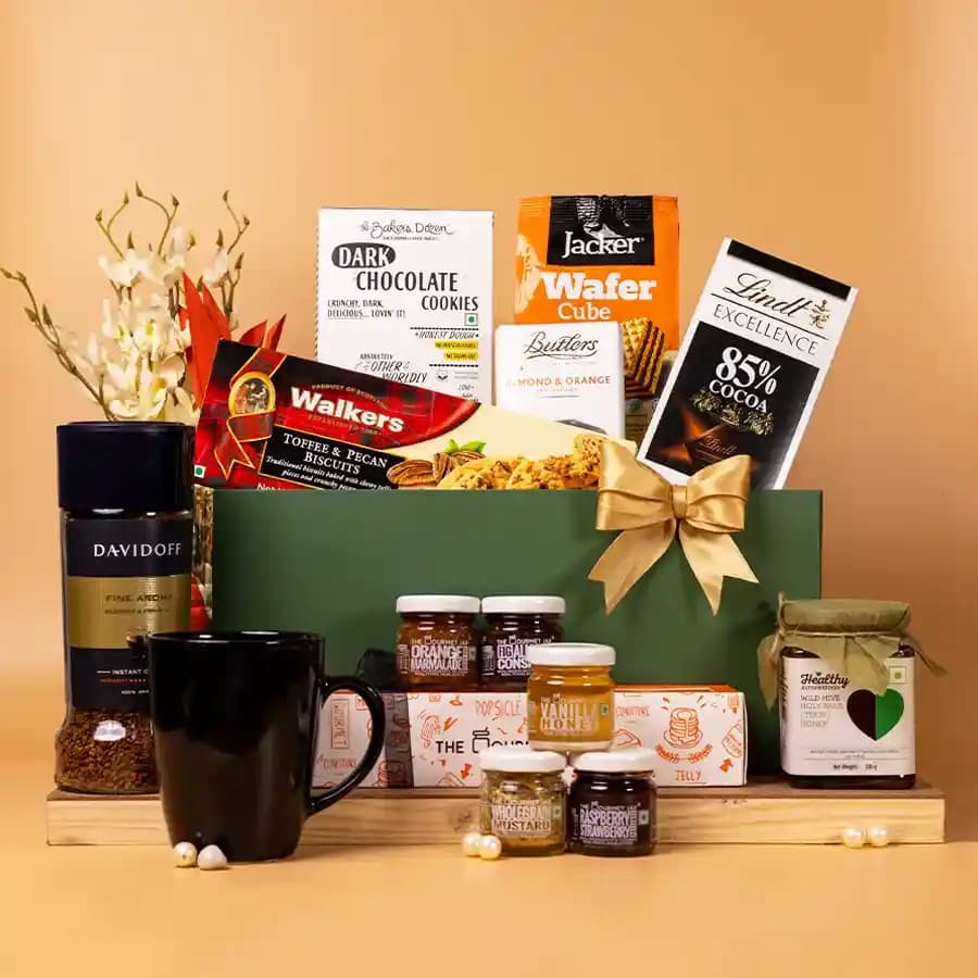 Exquisite Gourmet Gift Basket