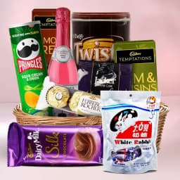 Mouthwatering Christmas Hamper 1