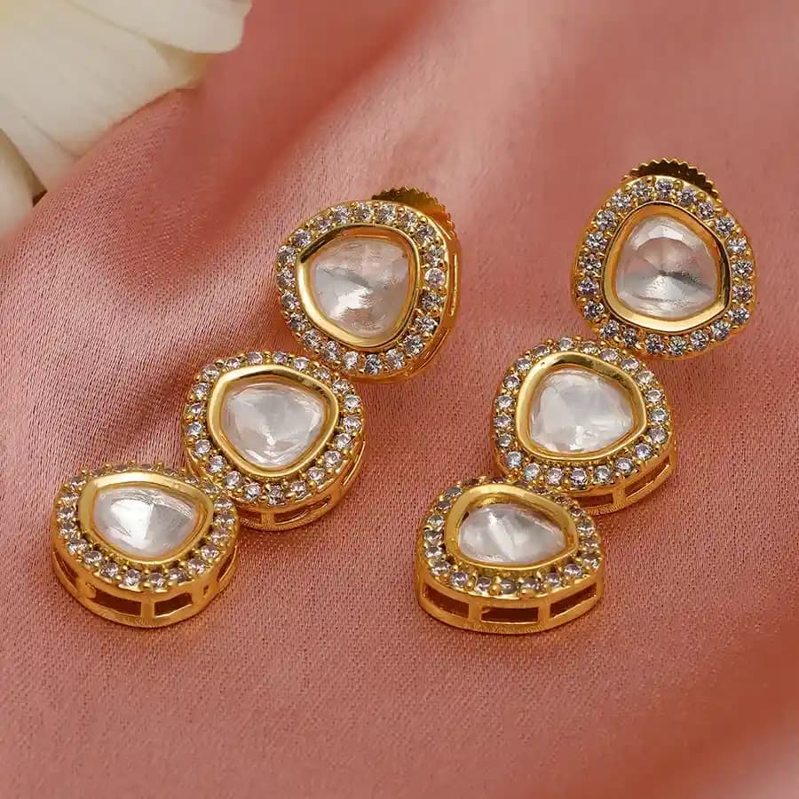 Sophisticated Kundan Dangler Set
