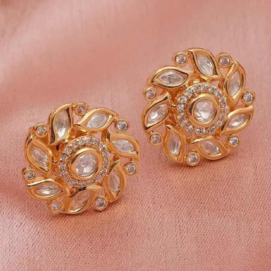 Chic Kundan Studs for Every Occasion