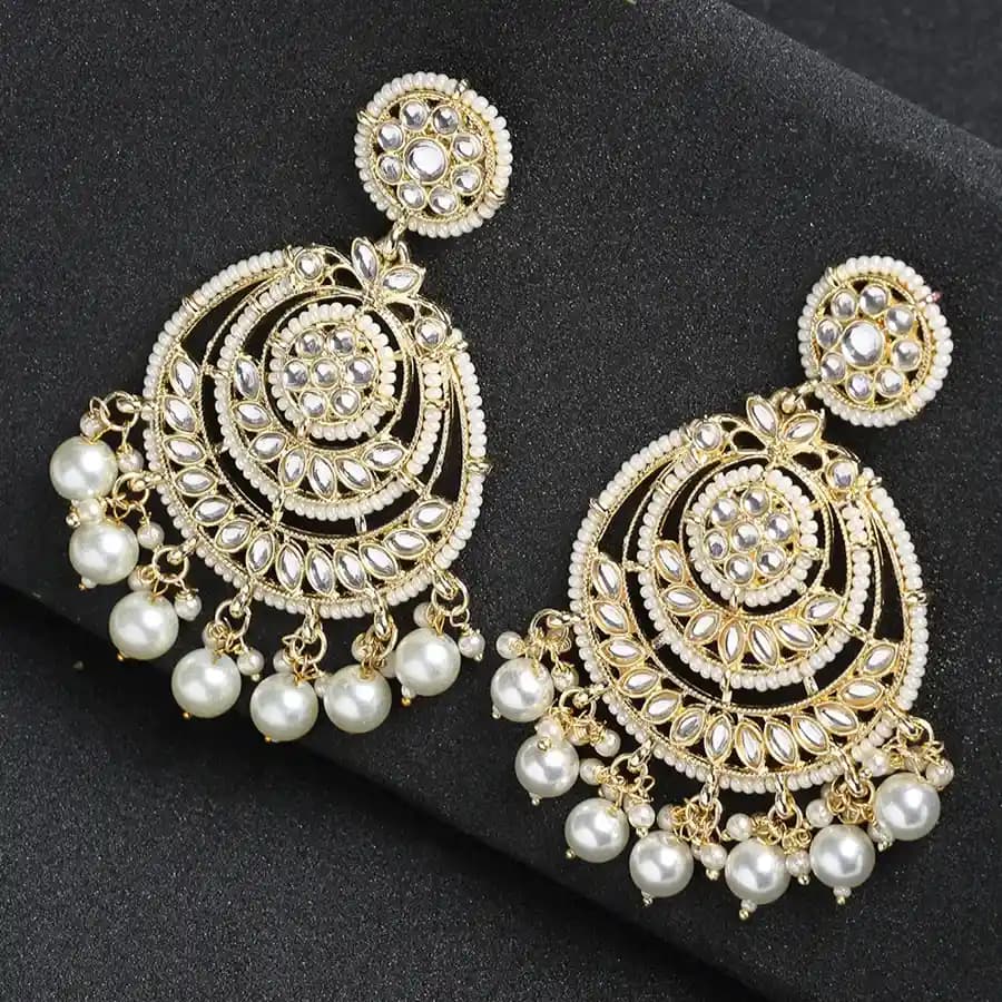 Charming Kundan and Pearl Earrings