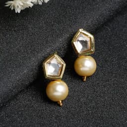 Graceful Kundan Studs Pair 1