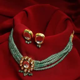 Elegant Kundan Jewelry Gift Set 1