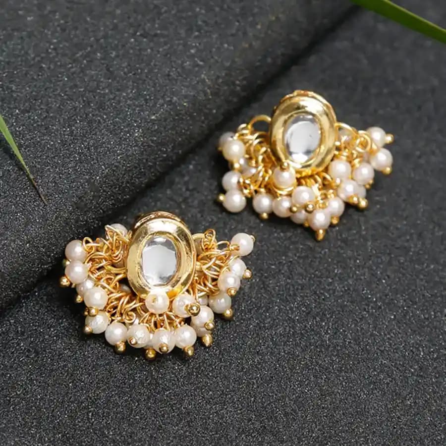 Stunning Kundan Studs