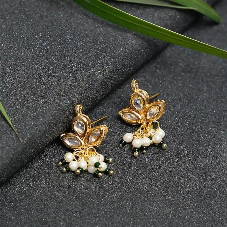 Classy Kundan Sparkle Earrings