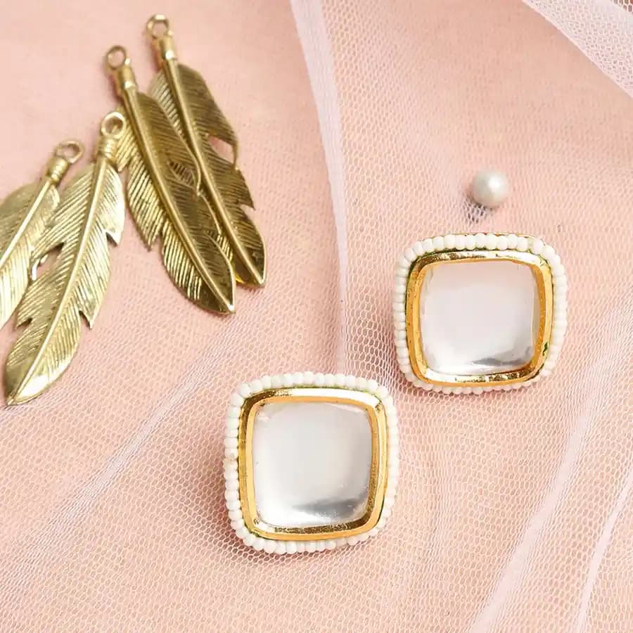 Graceful Kundan Pearl Studs