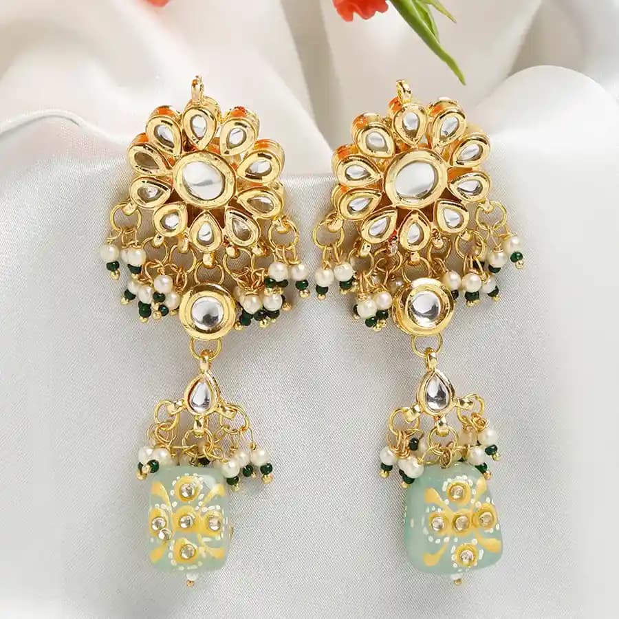 Graceful Ethnic Stone Kundan Earrings