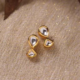 Effortless Beauty Kundan Studs 1
