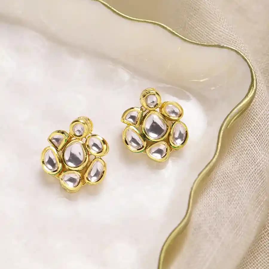 Classic Kundan Studs