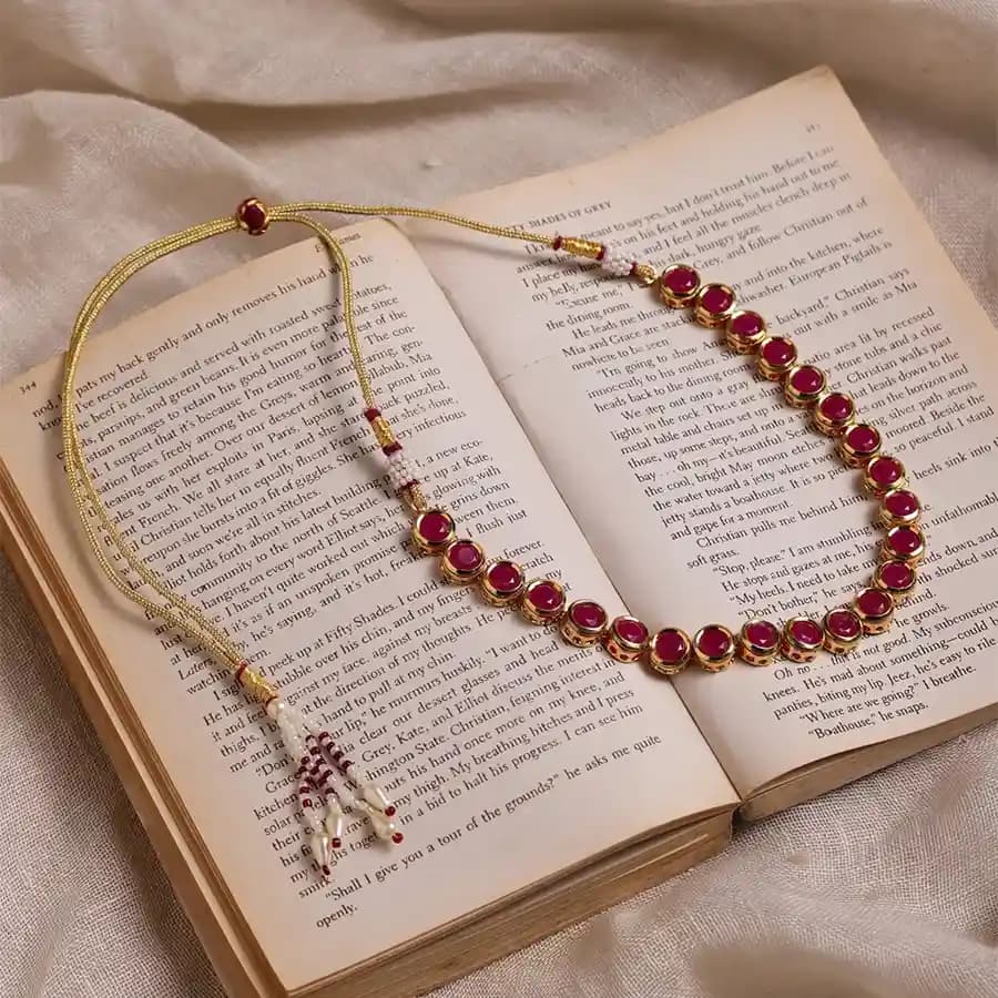 Luminous Crimson Kundan Pendant