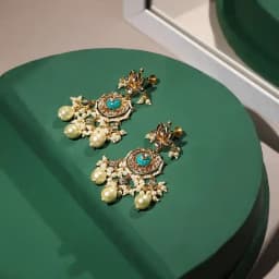 Chic Kundan Statement Earrings 1
