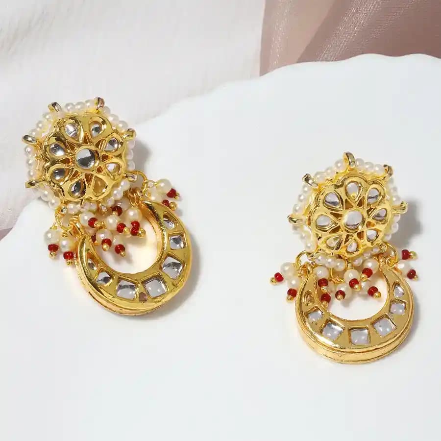 Sophisticated Kundan Studs