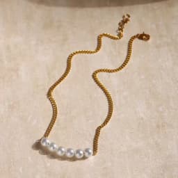 Luxe Pearl Necklace 1